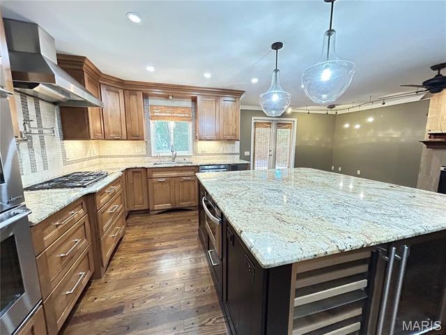 13120 Greenbough Drive, St Louis, MO 63146