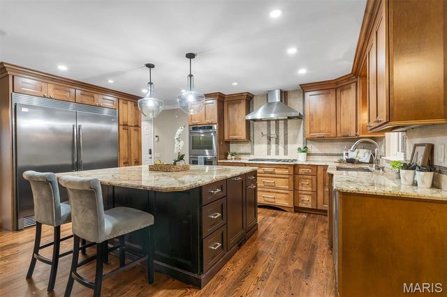 13120 Greenbough Drive, St Louis, MO 63146