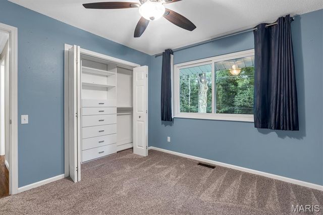 13120 Greenbough Drive, St Louis, MO 63146