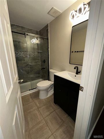 13120 Greenbough Drive, St Louis, MO 63146