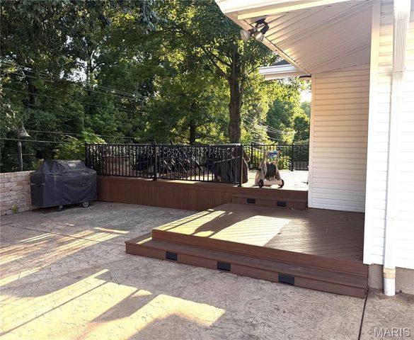 13120 Greenbough Drive, St Louis, MO 63146