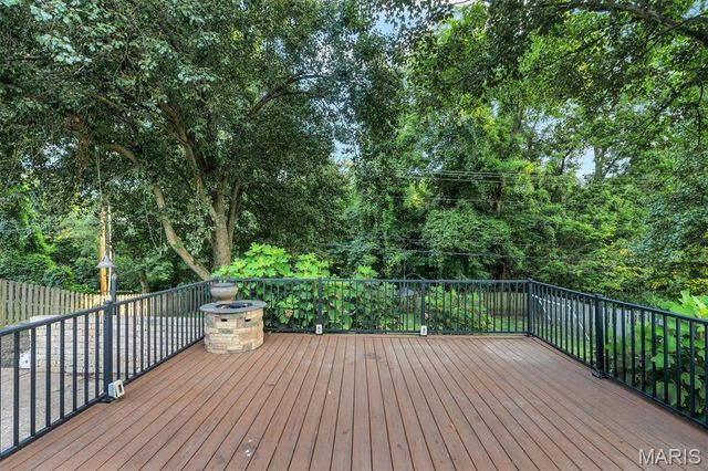 13120 Greenbough Drive, St Louis, MO 63146