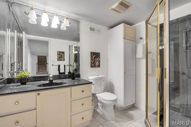13120 Greenbough Drive, St Louis, MO 63146