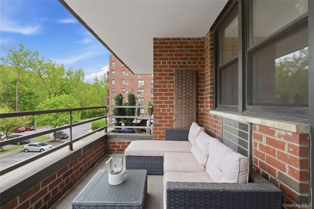 60 Barker Avenue 320, Mount Kisco, NY 10549