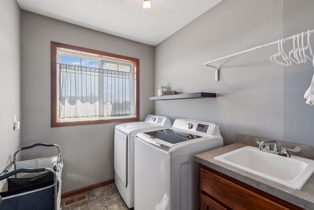 296 Krause Avenue W, Delano, MN 55328