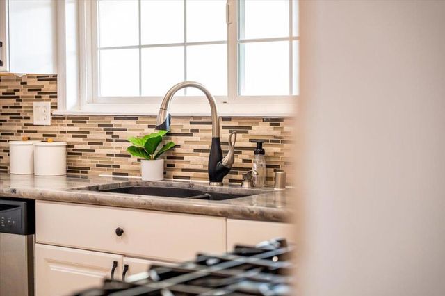 277 Young Circle, Marina, CA 93933