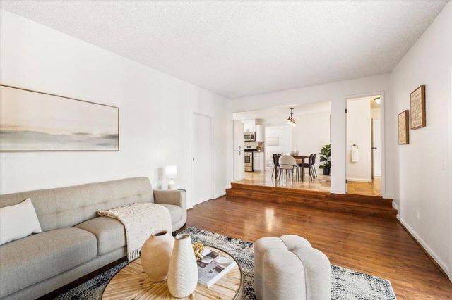 277 Young Circle, Marina, CA 93933