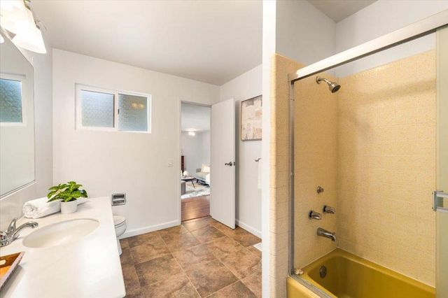 277 Young Circle, Marina, CA 93933