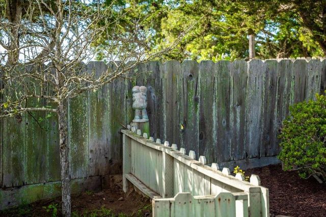 277 Young Circle, Marina, CA 93933