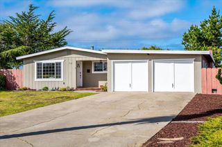 277 Young Circle, Marina, CA 93933