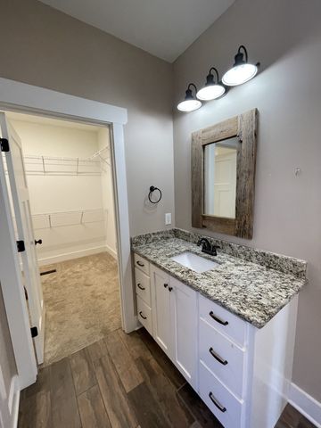 3597 Thompson Rd, Murfreesboro, TN 37128
