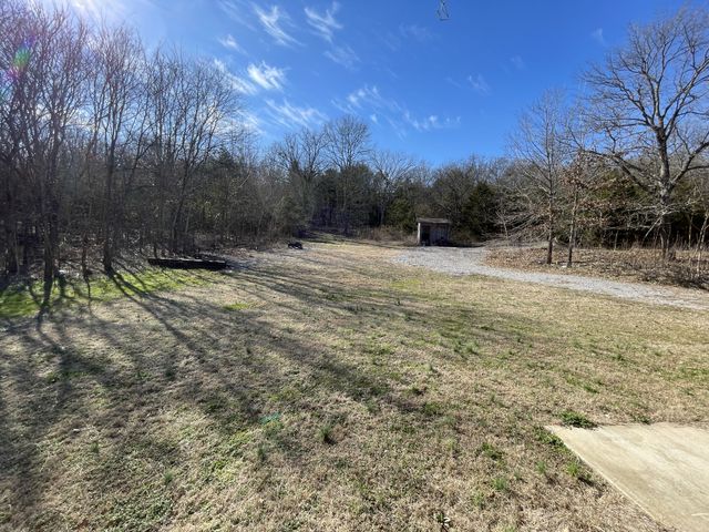 3597 Thompson Rd, Murfreesboro, TN 37128