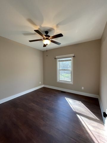 3597 Thompson Rd, Murfreesboro, TN 37128