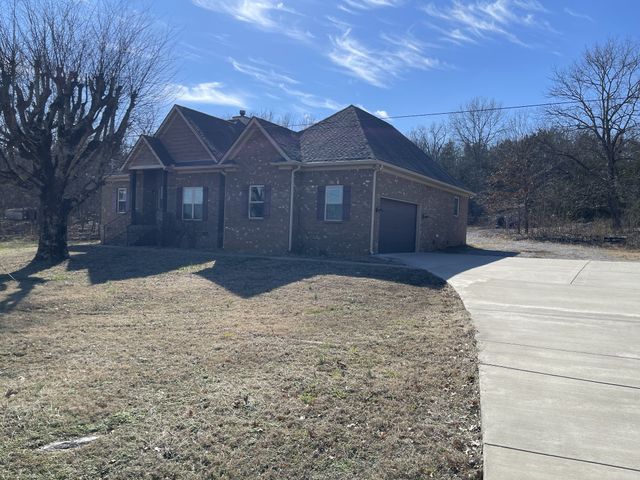 3597 Thompson Rd, Murfreesboro, TN 37128