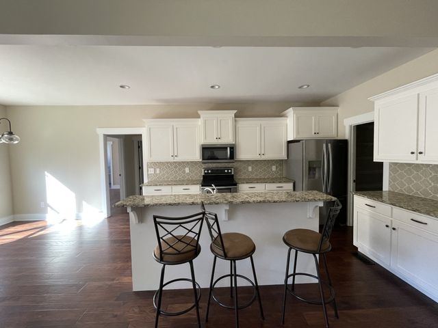 3597 Thompson Rd, Murfreesboro, TN 37128