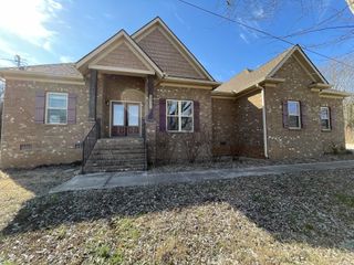 3597 Thompson Rd, Murfreesboro, TN 37128