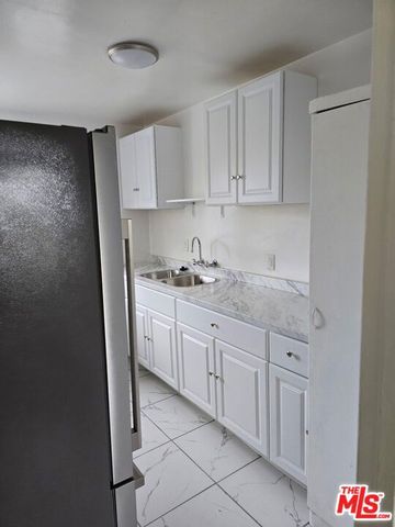5625 Clemson Street, Los Angeles, CA 90016