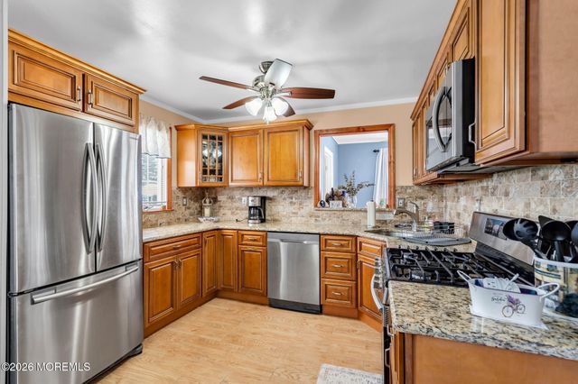 2241 Mount Hope Lane, Toms River, NJ 08753