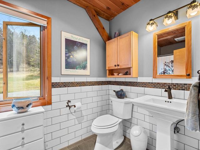 2381 Middle Road, Plainfield, VT 05667