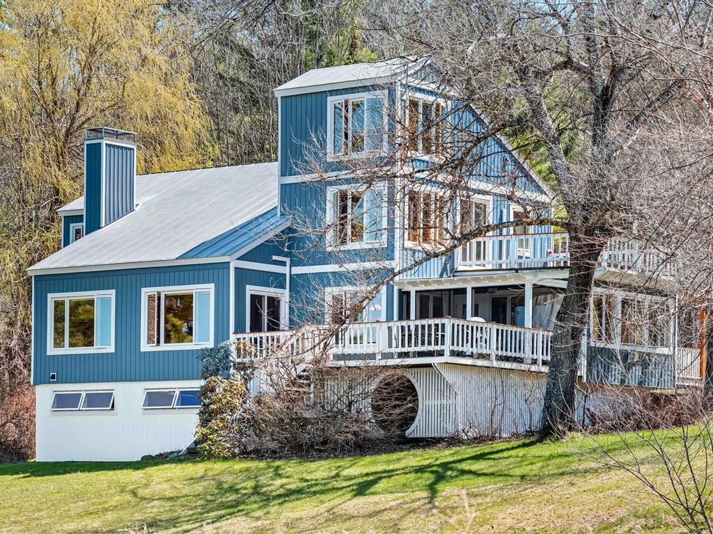 2381 Middle Road, Plainfield, VT 05667
