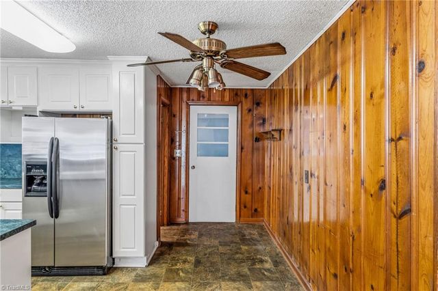 3825 Old hollow Road, Kernersville, NC 27284