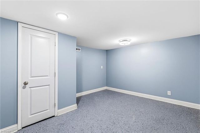 3825 Old hollow Road, Kernersville, NC 27284