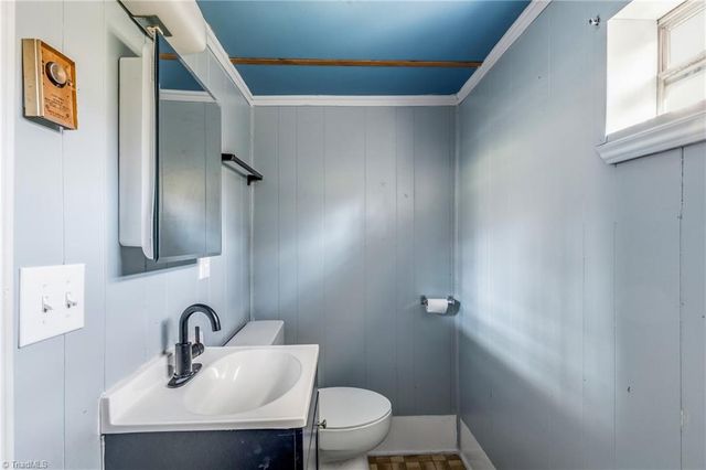 3825 Old hollow Road, Kernersville, NC 27284