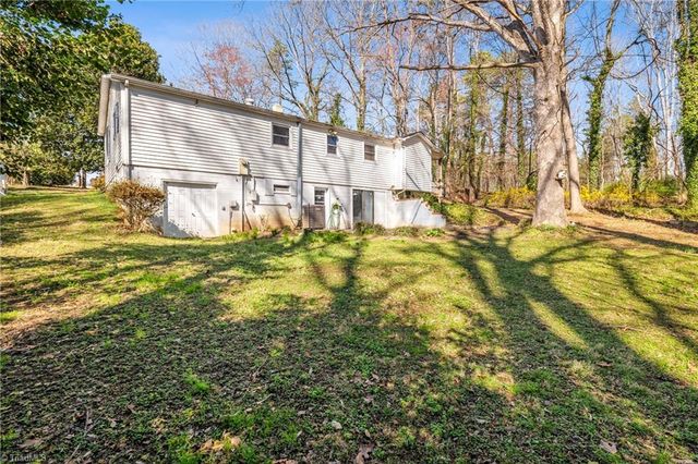 3825 Old hollow Road, Kernersville, NC 27284