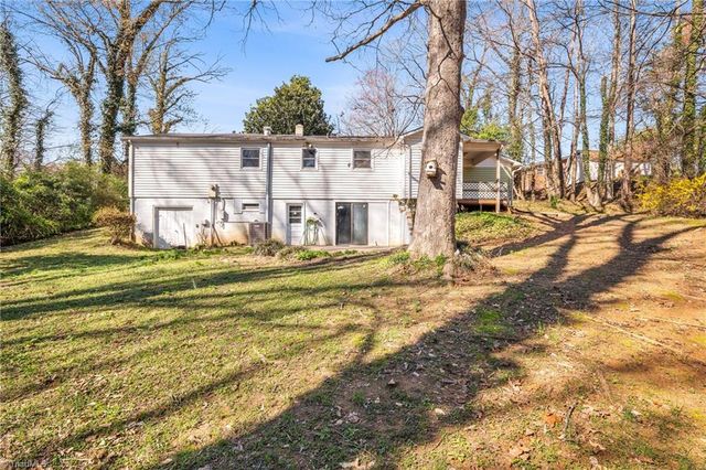 3825 Old hollow Road, Kernersville, NC 27284