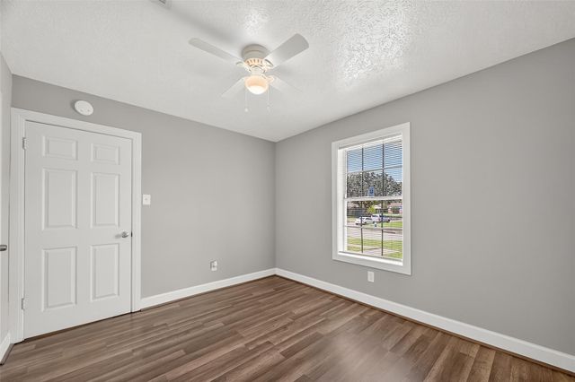 10967 Fairland Drive, Houston, TX 77051