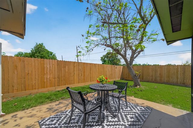 10967 Fairland Drive, Houston, TX 77051