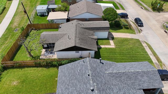 10967 Fairland Drive, Houston, TX 77051