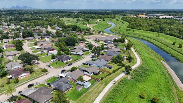 10967 Fairland Drive, Houston, TX 77051