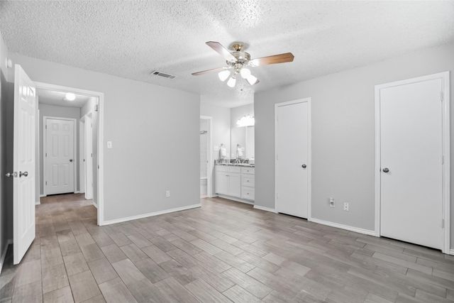 4400 Willow Crest Drive, Arlington, TX 76017