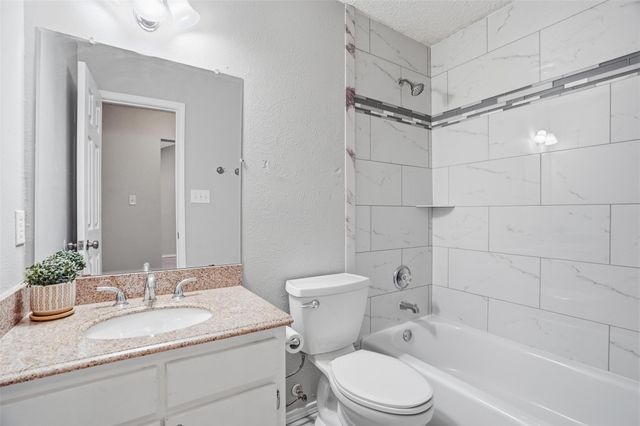 4400 Willow Crest Drive, Arlington, TX 76017