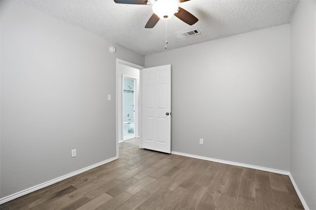 4400 Willow Crest Drive, Arlington, TX 76017