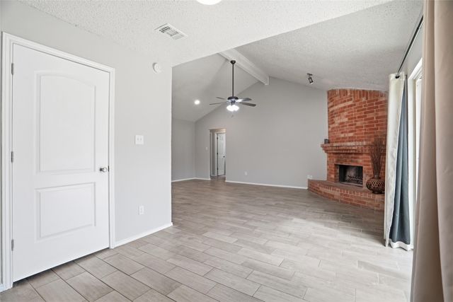 4400 Willow Crest Drive, Arlington, TX 76017