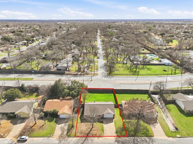 4400 Willow Crest Drive, Arlington, TX 76017