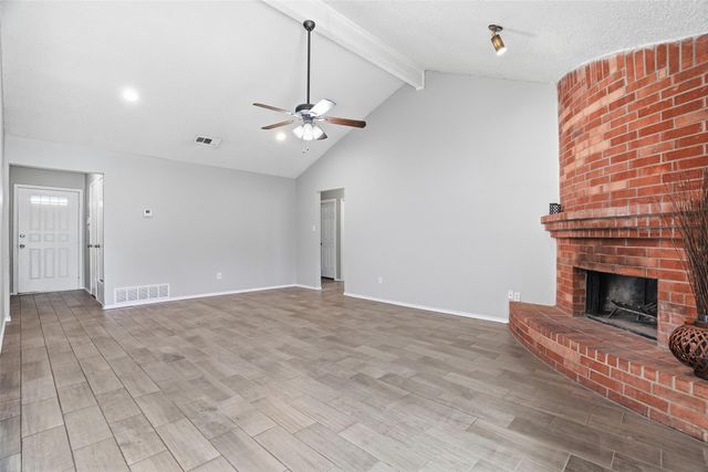 4400 Willow Crest Drive, Arlington, TX 76017