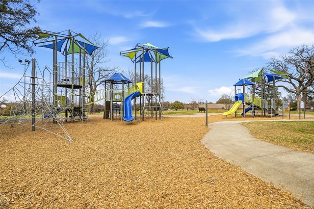 4400 Willow Crest Drive, Arlington, TX 76017