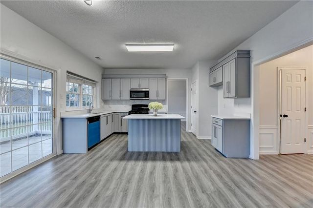 2060 Eagle Nest Bluff, Lawrenceville, GA 30044