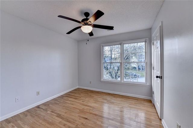 2060 Eagle Nest Bluff, Lawrenceville, GA 30044