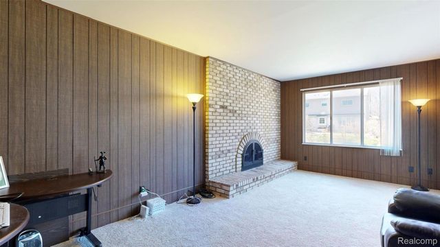 3649 Wakefield Drive, Troy, MI 48083