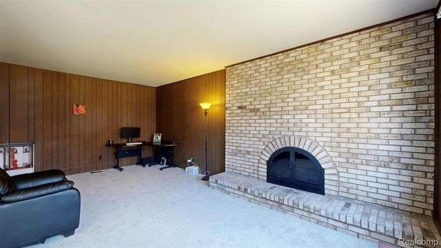 3649 Wakefield Drive, Troy, MI 48083