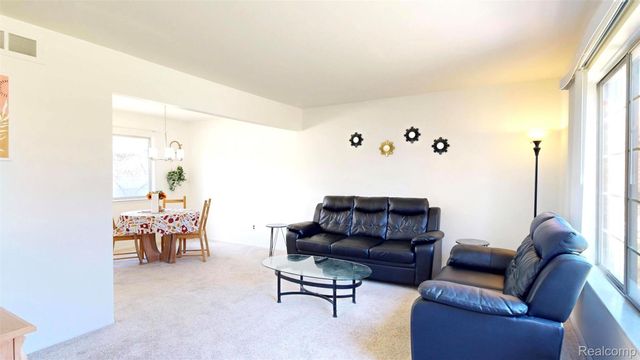 3649 Wakefield Drive, Troy, MI 48083