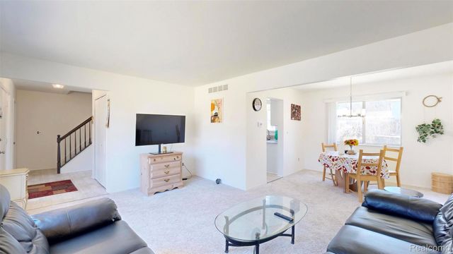 3649 Wakefield Drive, Troy, MI 48083