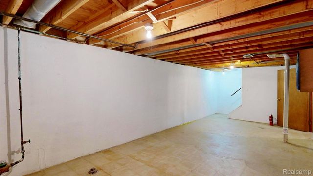 3649 Wakefield Drive, Troy, MI 48083