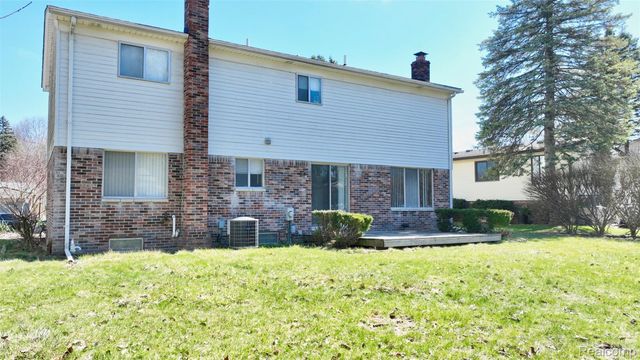 3649 Wakefield Drive, Troy, MI 48083