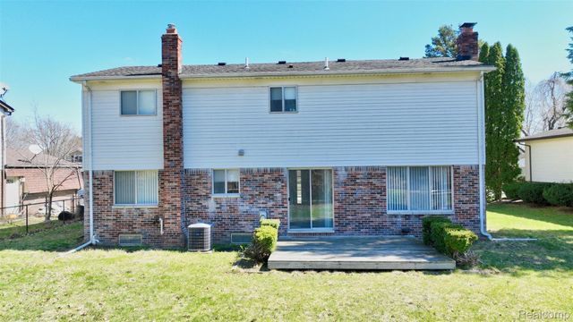 3649 Wakefield Drive, Troy, MI 48083