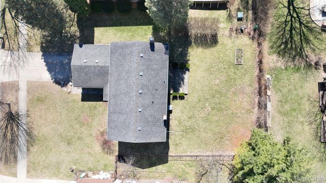 3649 Wakefield Drive, Troy, MI 48083